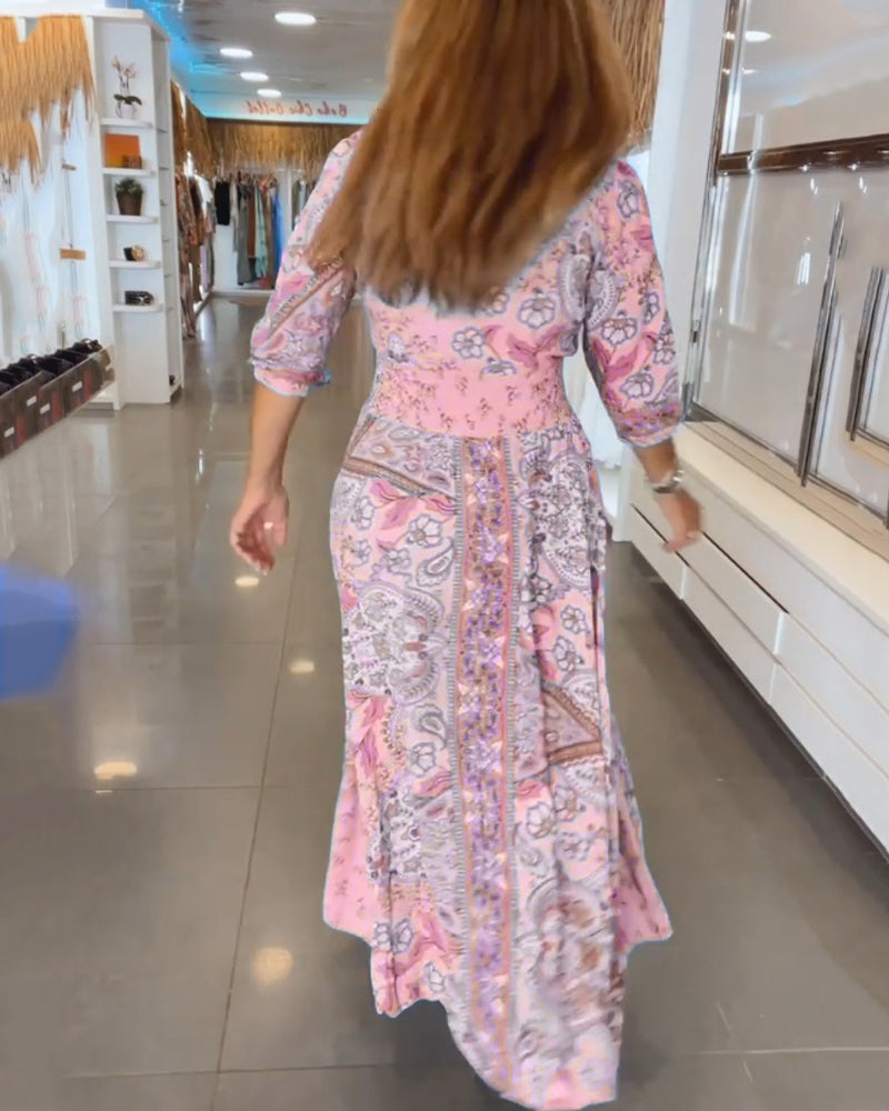 Fajna sukienka z dekoltem w serek i fasonem A