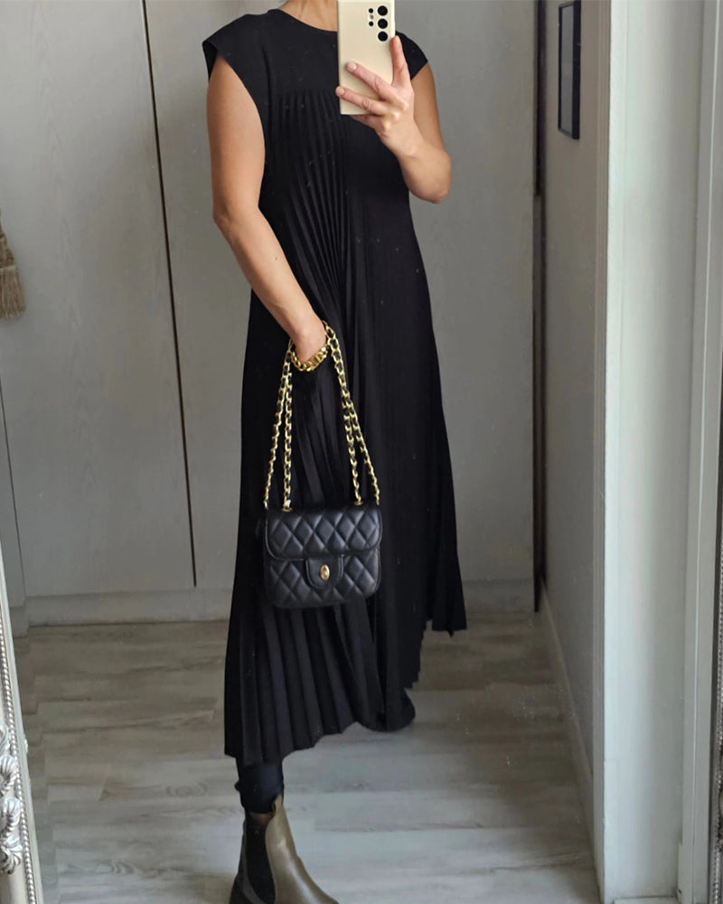 Sukienka bez rękawów, prosta, plisowana, elegancka