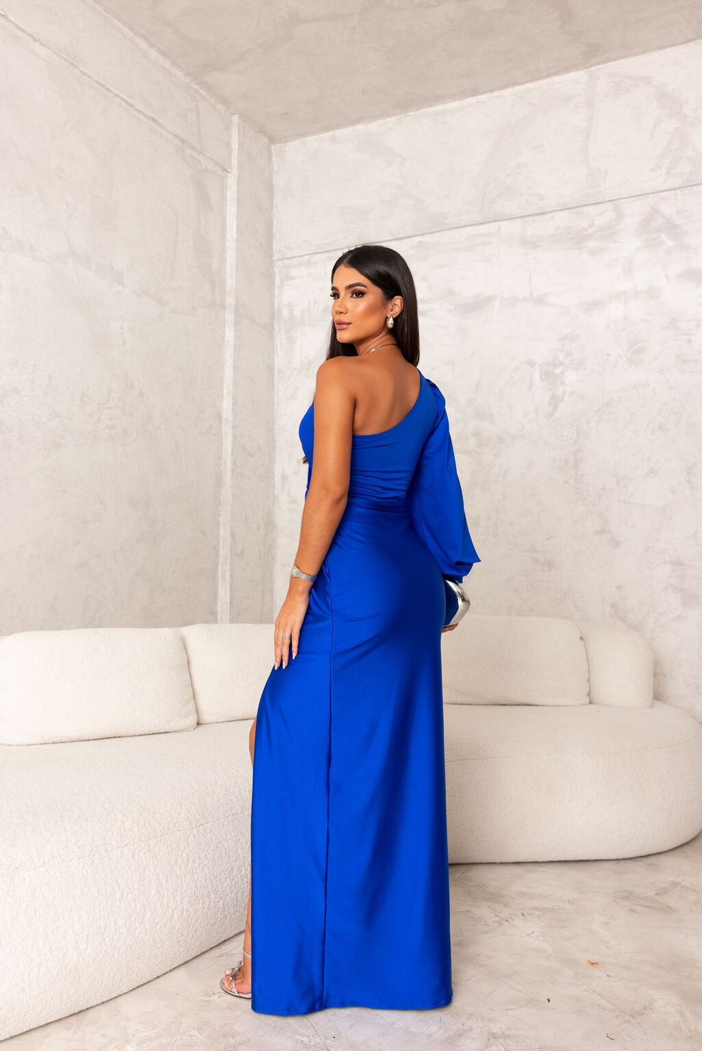 Becca | Sukienka Maxi na Jedno Ramię – Satynowy Styl