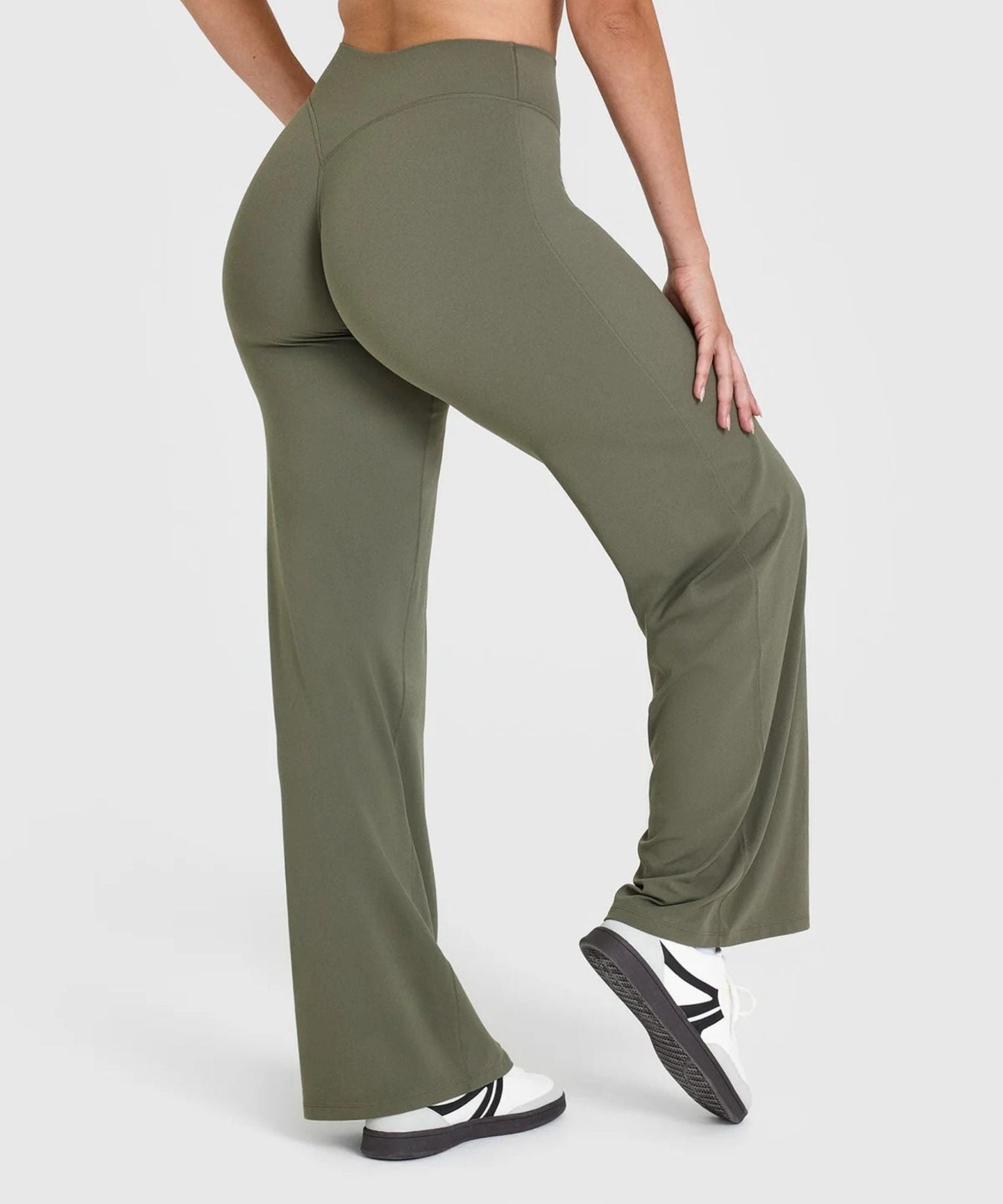 FlowFit Elite - Wyglądaj Beztrosko Elegancko, Czując Się Jak w Chmurze