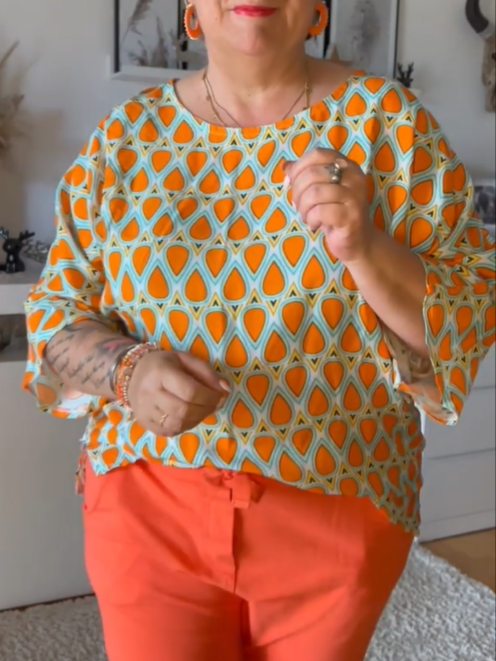 Elegancka kolorowa bluzka na jesień