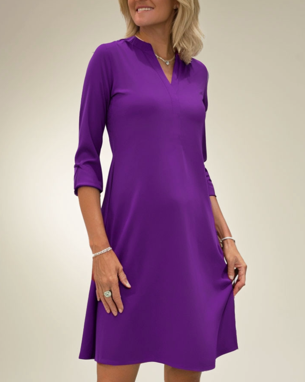 LOUISA - JEDNOLITE SUKIENKA Z DEKOLTEM W SERCIE