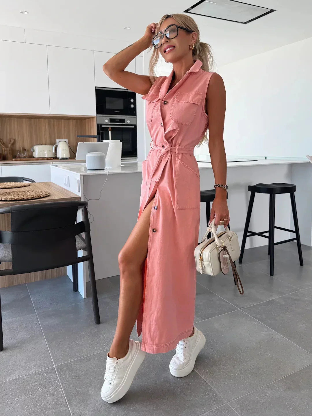 DANIËLA – WYGODNA SUKIENKA DENIM BEZ RĘKAWÓW