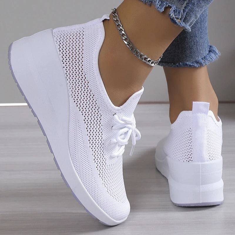 MILA | Sneakersy ortopedyczne Comfort+
