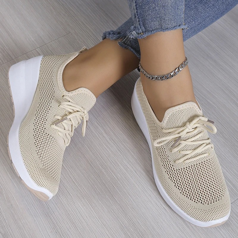 MILA | Sneakersy ortopedyczne Comfort+