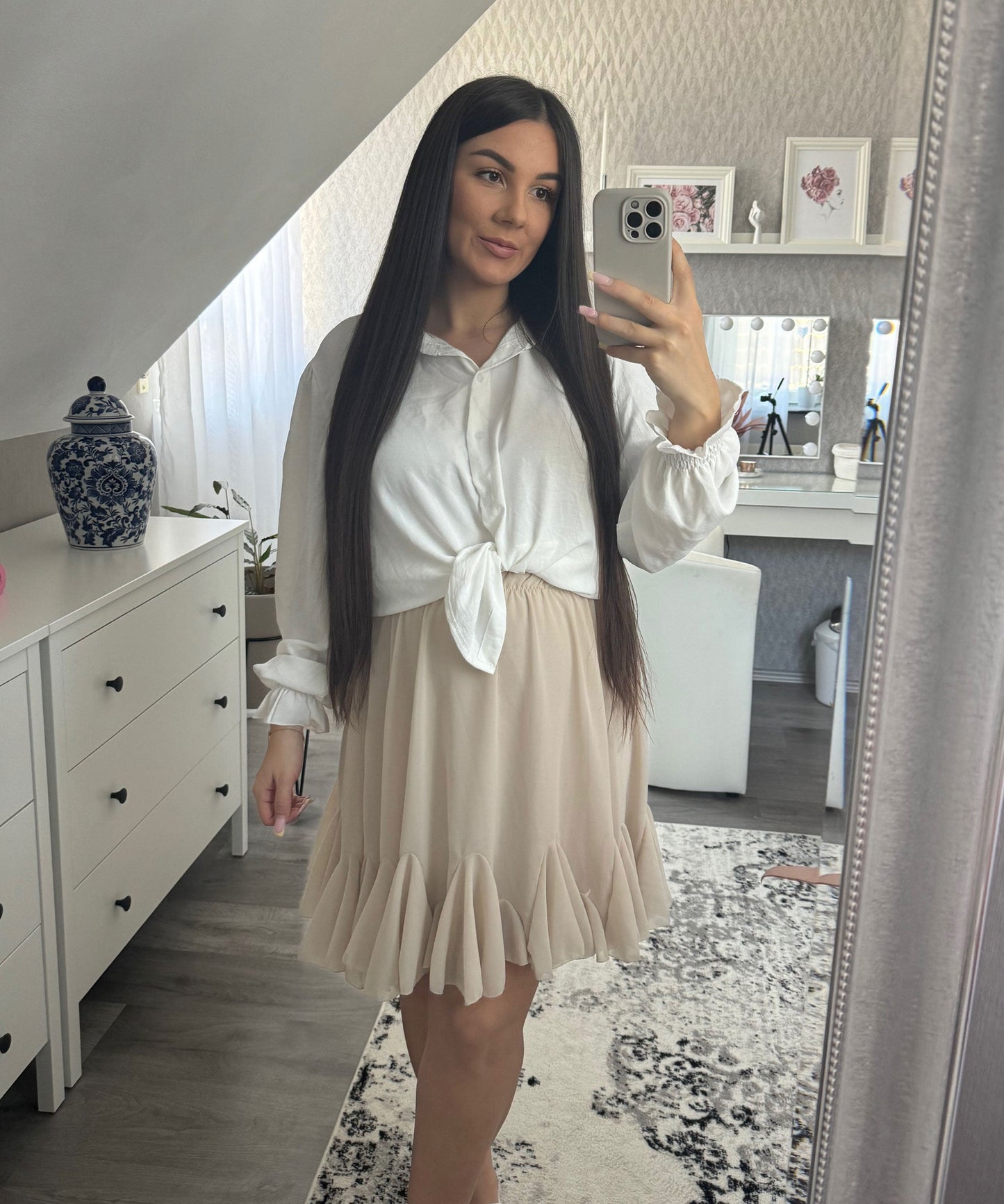 Diona | Biała