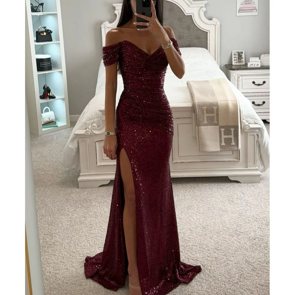 Sukienka Maxi Off Shoulder – Cekiny & Wysoki Rozcięcie