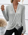 Sweter z dekoltem w serek