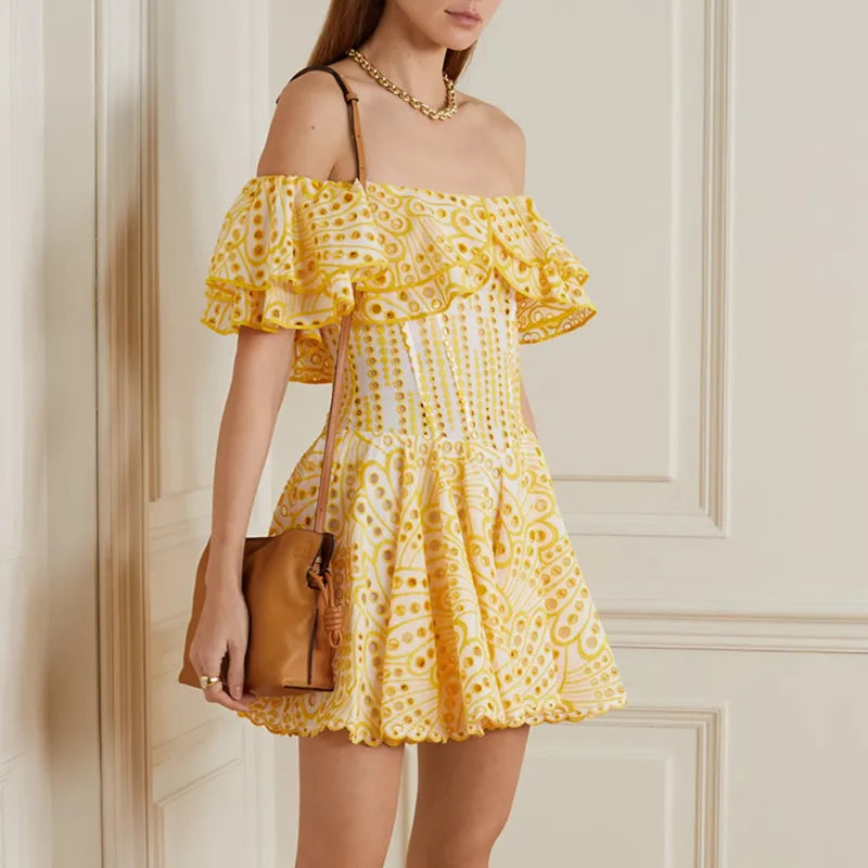 Hanna - Półprzezroczysta sukienka off-shoulder z falbanami