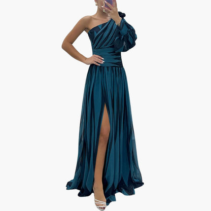 Carla – Elegancka Maxikleid z Jednym Ramiączkiem i Wzorem w Paski