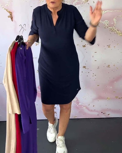 Laurynn | Sukienka w jednolitym kolorze z dekoltem w kształcie V