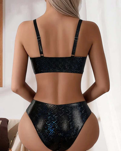 Bikini z nadrukiem węża i wiązaniem na klatce piersiowej, wysokim stanem i trójkątem