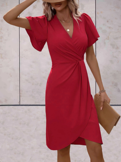 Sukienka kopertowa z dekoltem w serek – Elegancka midi z rękawami motylkowymi