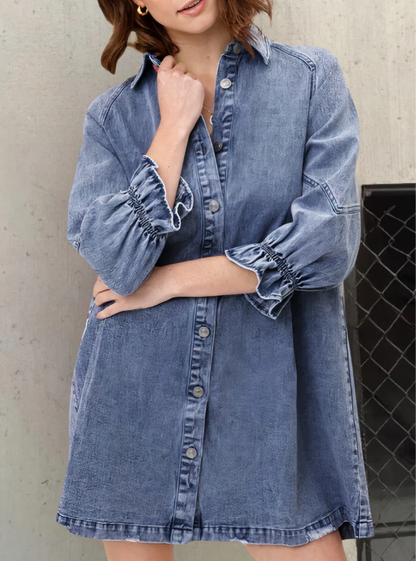 Sukienka koszulowa z denimu – Casual model z rzędem guzików