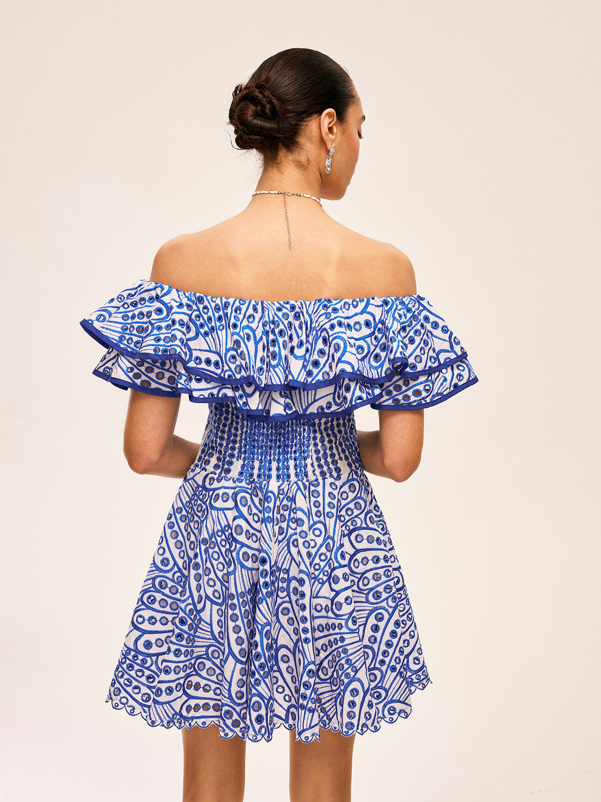 Hanna - Półprzezroczysta sukienka off-shoulder z falbanami