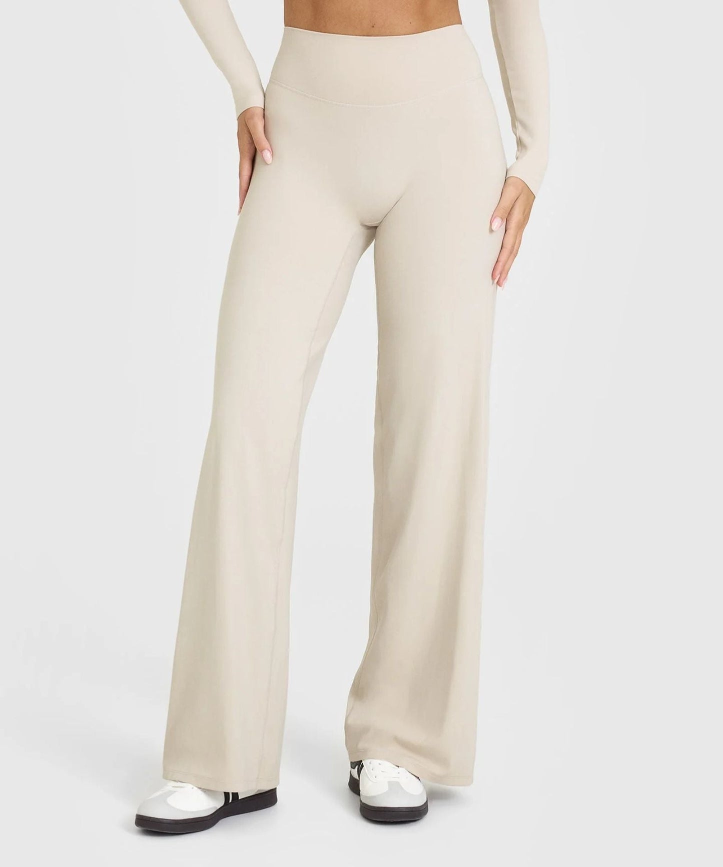 FlowFit Elite - Wyglądaj Beztrosko Elegancko, Czując Się Jak w Chmurze