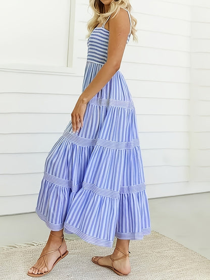 Darla | Stylowa Maxi Sukienka w Paski z Eleganckim Krojem
