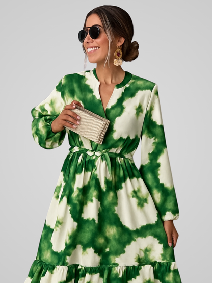 Jade | Boho Zielona Maxi Sukienka z Dekoltem w Szpic na Letnią Elegancję