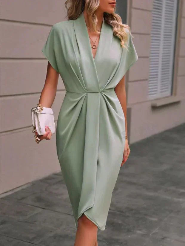 Serena - Czarne Midi Sukienka Wrap | Ponadczasowa Elegancja i Komfort