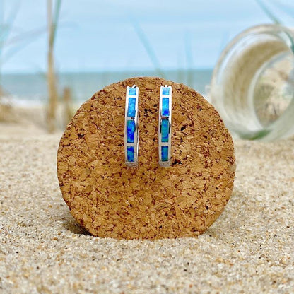 Kolczyki w kształcie kółek z opalem i srebrem