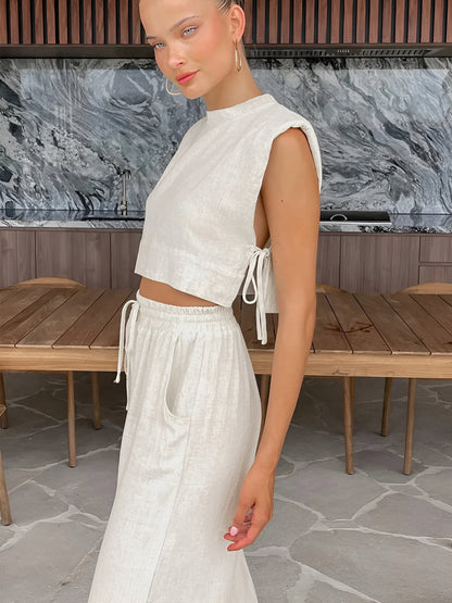 Zestaw Léonie - Elegancki, dwuczęściowy letni zestaw lniany dla kobiet (krótki top + spodnie)