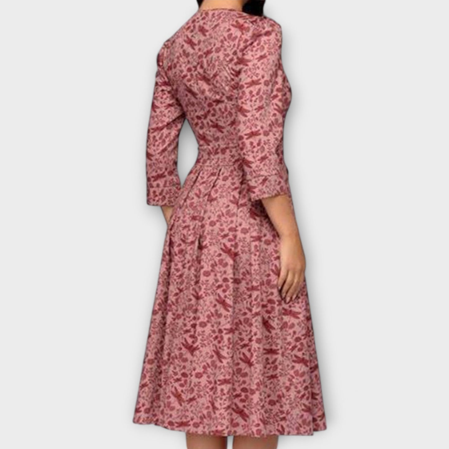 Elegancka sukienka do kolan