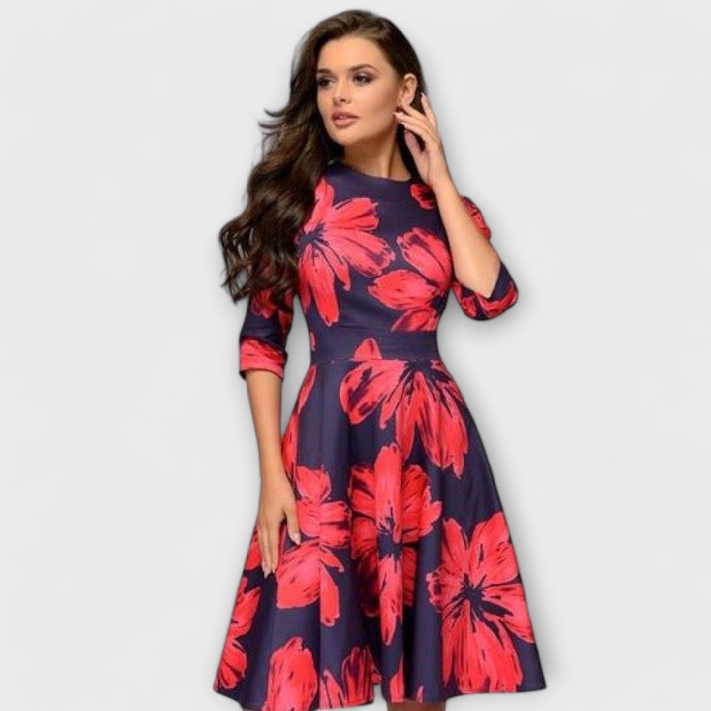 Elegancka sukienka do kolan