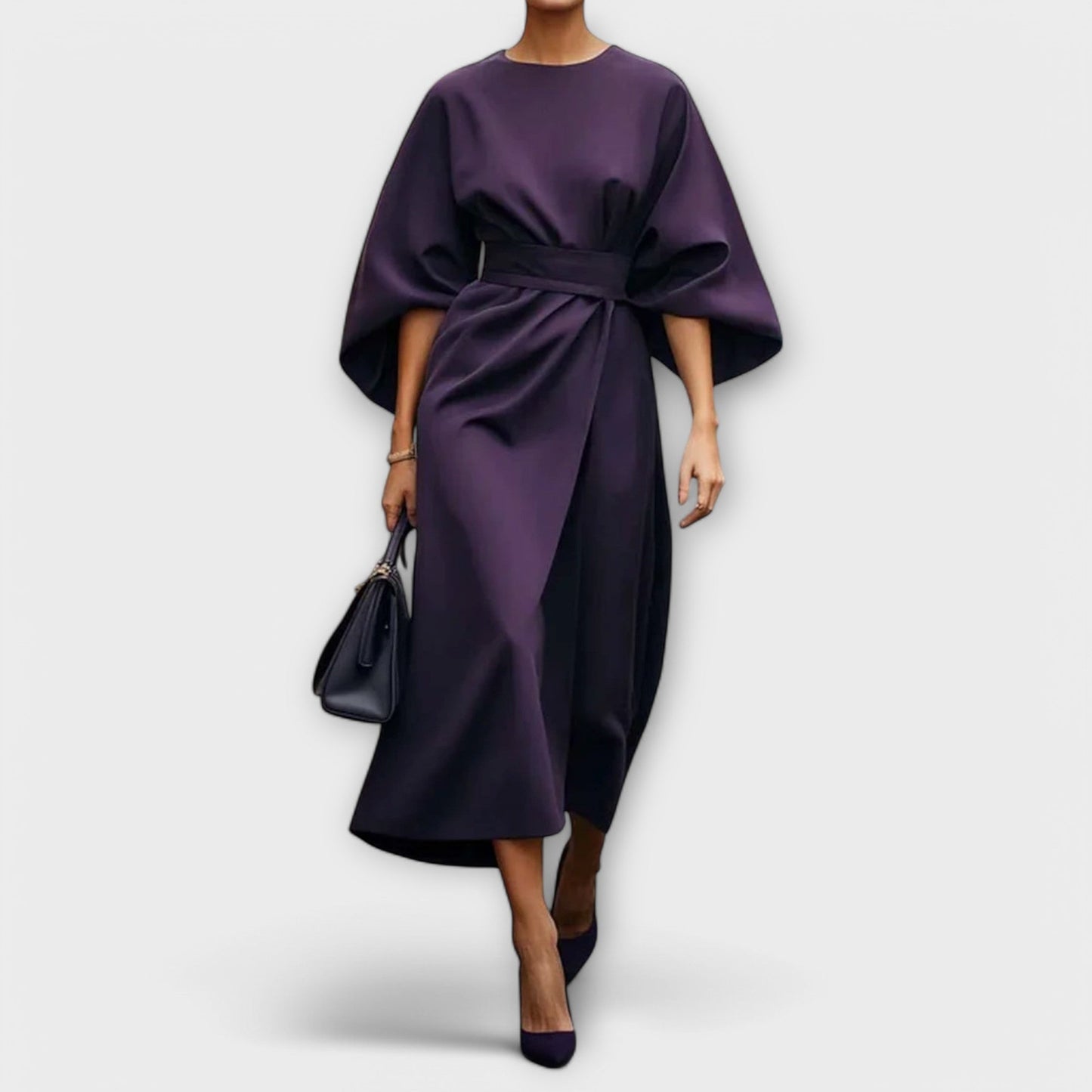 Elegancka sukienka z rękawami
