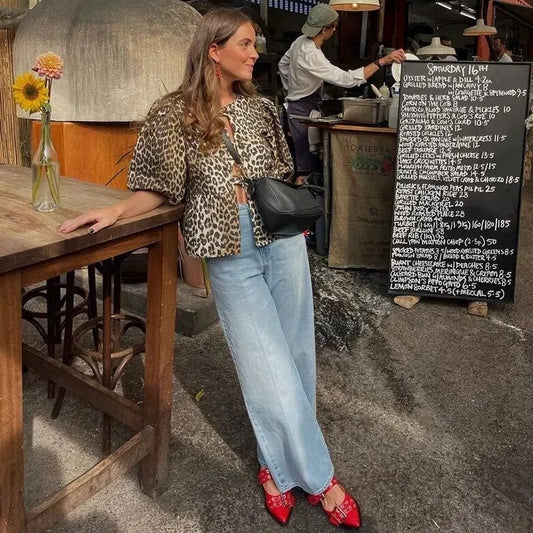 Róża | Modna bluzka z wzorem w panterkę i bufkami
