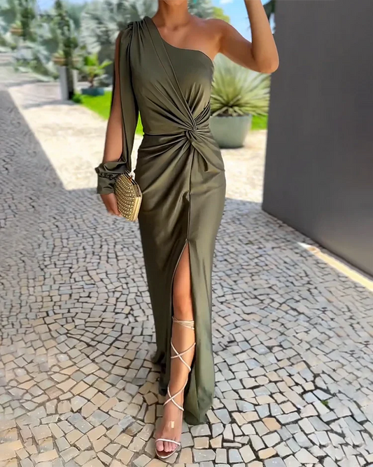 Naomi | Luksusowa sukienka na jedno ramię z eleganckim rozcięciem
