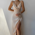 Aurora – Elegancka Maxi Sukienka z Ramiączkami