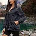 Nina | Kurtka sportowa plus size z kapturem