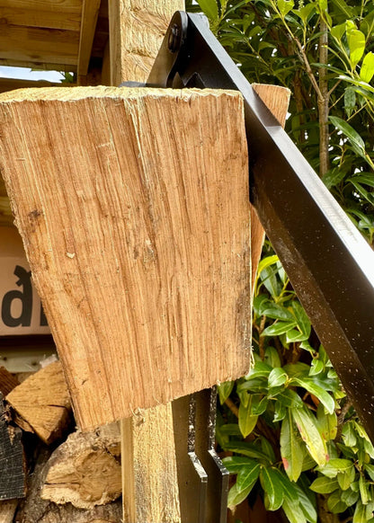 Rozdzielacz Drewna Montowany na Ścianie - Rozdzielacz Podpałki