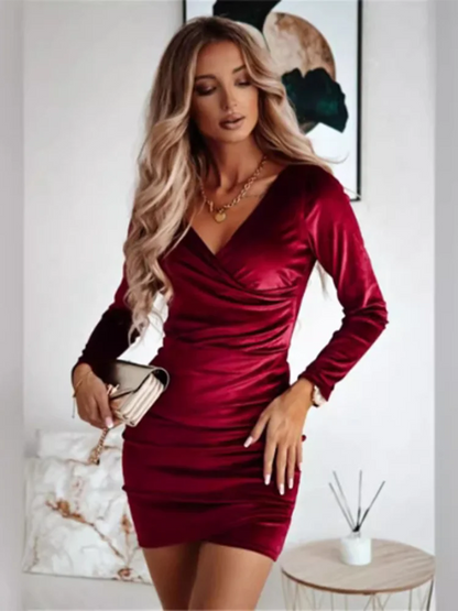 Elegancka Sukienka z V-dekoltem – Nadaj swojej sylwetce stylu