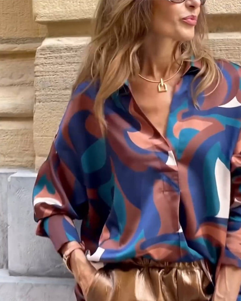 Bluzka w stylu retro z dekoltem w serek i długimi rękawami
