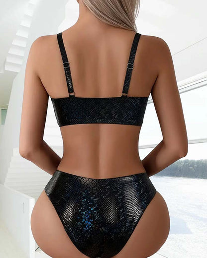 Bikini z nadrukiem węża i wiązaniem na klatce piersiowej, wysokim stanem i trójkątem