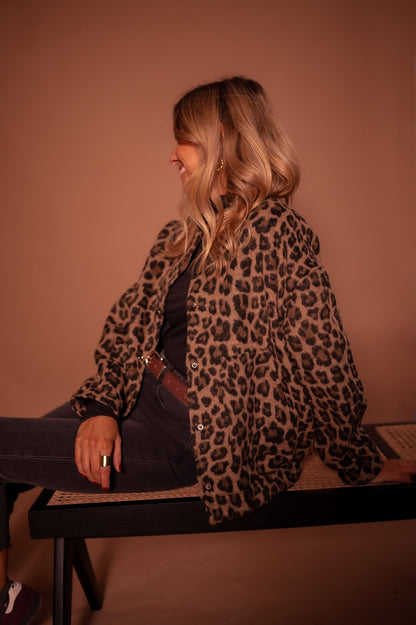 Oversize Kurtka Bomber w Lwa - Modny Styl i Optymalny Komfort