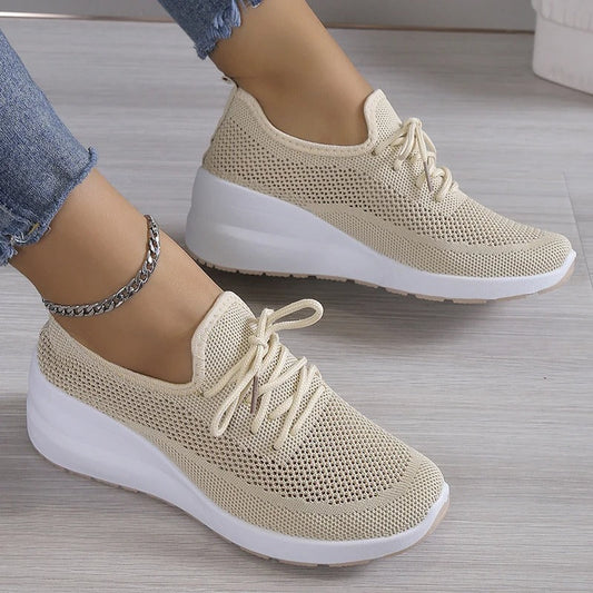 MILA | Sneakersy ortopedyczne Comfort+