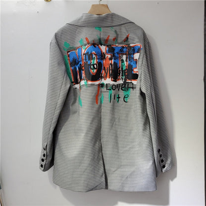 Marynarka damska – oversize z modnym wzorem