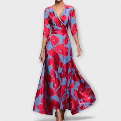 Elegancka sukienka z designerskimi rękawami
