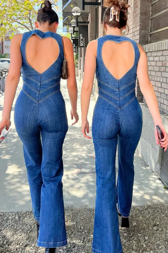 Retro dżinsowy kombinezon z odkrytymi plecami - Modny i stylowy dla vintage akcentu