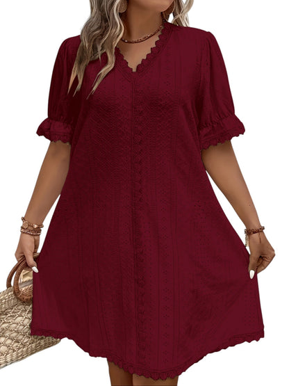 Sukienka damska plus size – z dekoltem V i eleganckim krojem