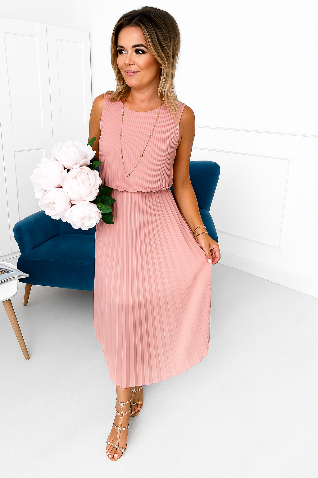 Sukienka Linette dla kobiet – stylowa i lekka